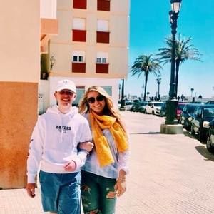 Meet your Posher, 'danielle